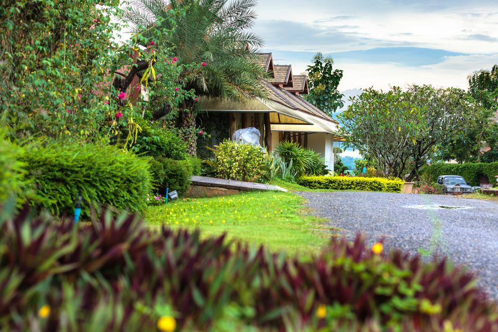 Phukumhom Khao Yai Hotel Wangkata Buitenkant foto