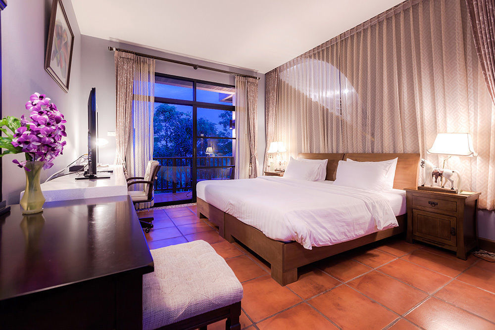 Phukumhom Khao Yai Hotel Wangkata Buitenkant foto