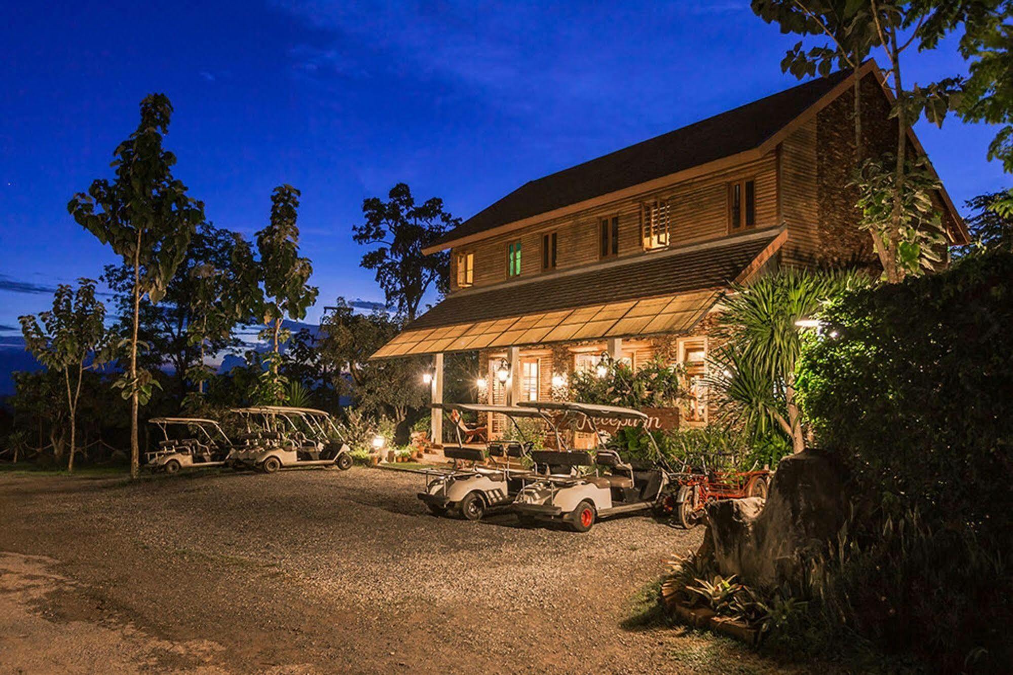 Phukumhom Khao Yai Hotel Wangkata Buitenkant foto