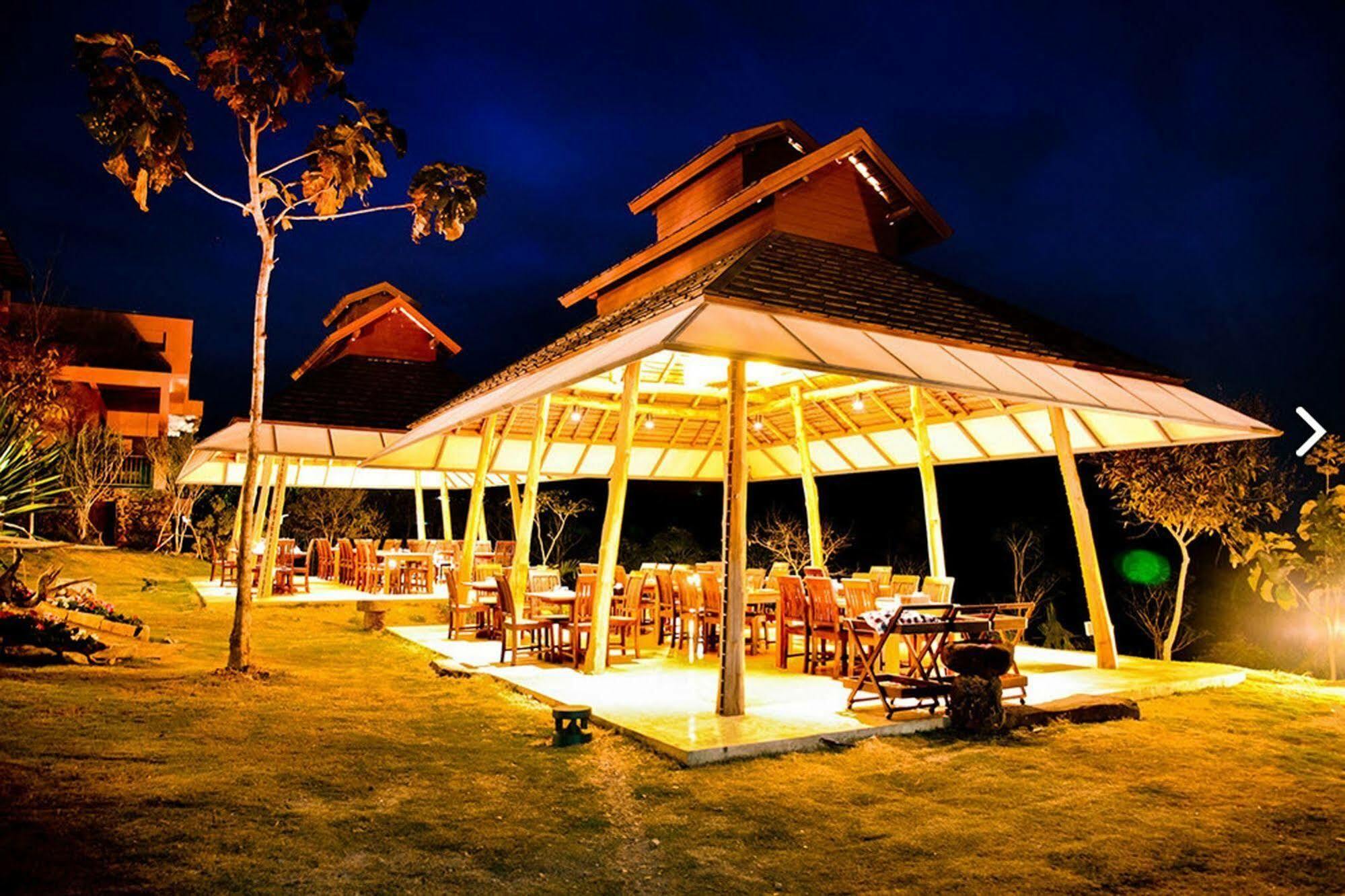 Phukumhom Khao Yai Hotel Wangkata Buitenkant foto